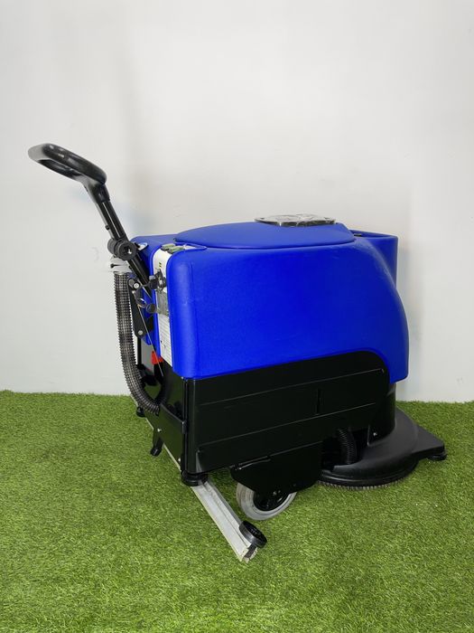 Hit ! Szorowarka akumulatorowa Climas CRYSTAL 495 LB / 24 V KARCHER