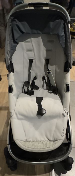 Carrinho de bebe Quinny Hub