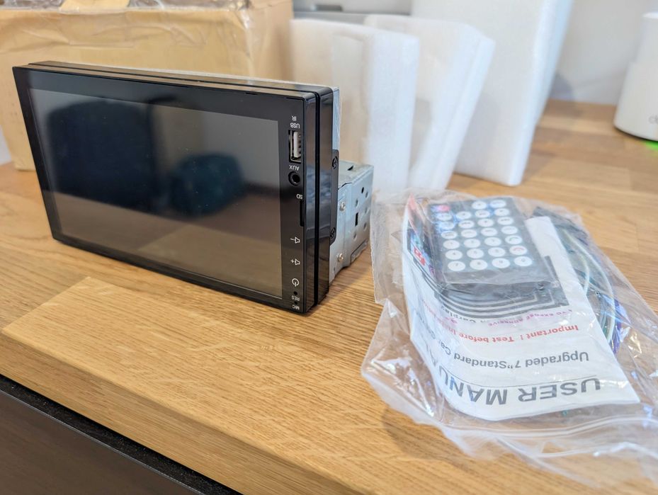 Auto-rádio 2 DIN 7" tátil Bluetooth USB SD AUX CarPlay