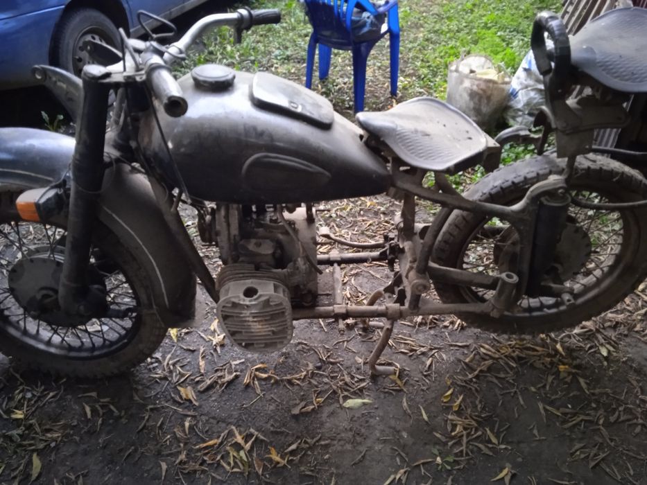 Продам мотоцикл М-72 під відновлення