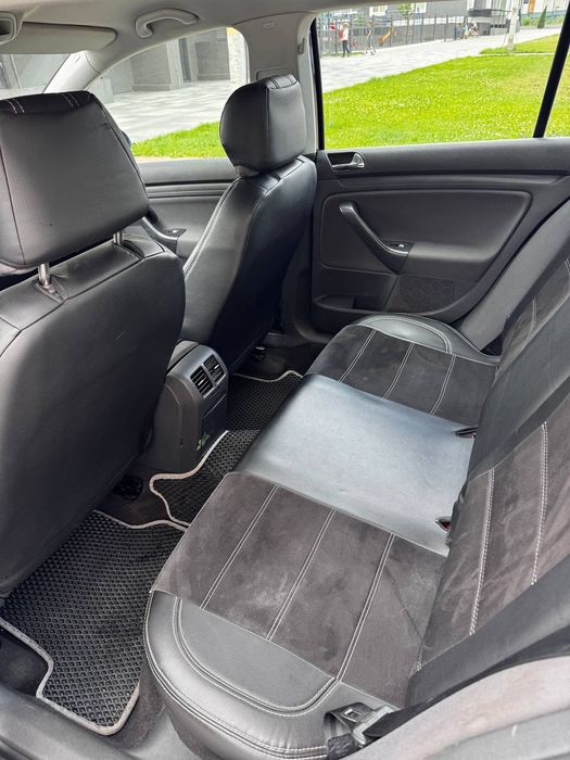 ПРОДАМ  VOLKSWAGEN GOLF 2005р.двігатель 1.4  газ/ бензин