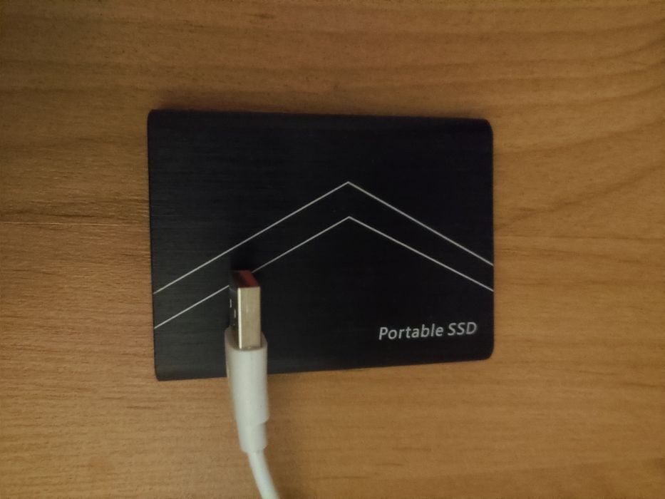 Продам диск  SSD на 2 Тб