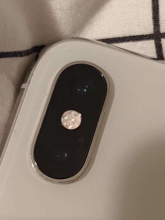 iPhone xs srebrny
