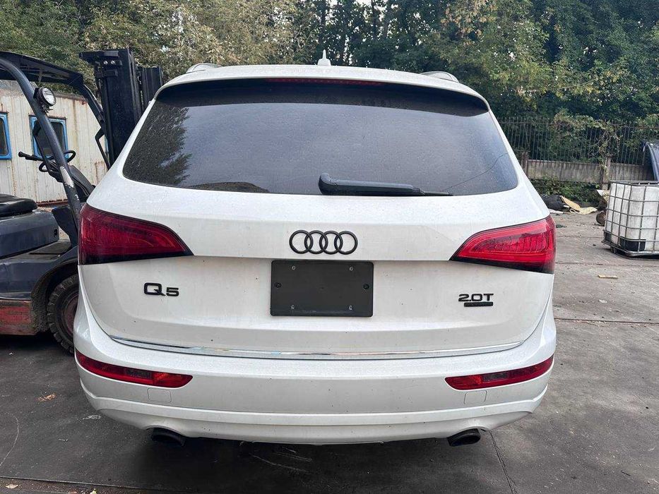 Разборка шрот AUDI Q5 2016 фара капот дверь крыло фонарь авторазборка