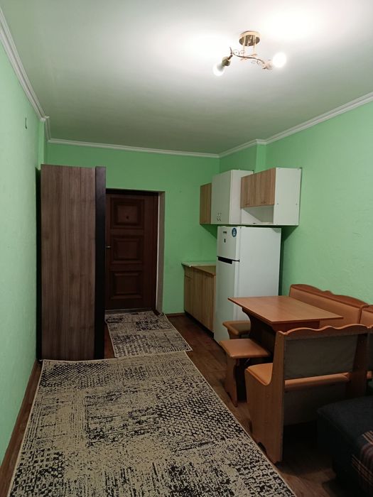 " Кімната в гуртожитку з власним балконом