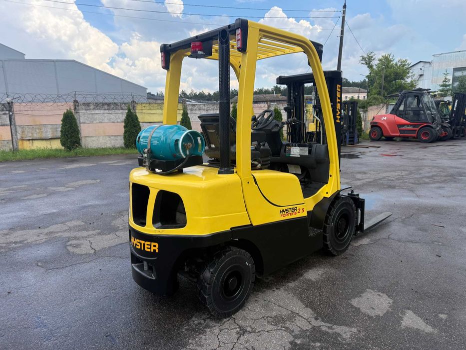 Навантажувач вилковий Hyster H2.5FT Вагонник