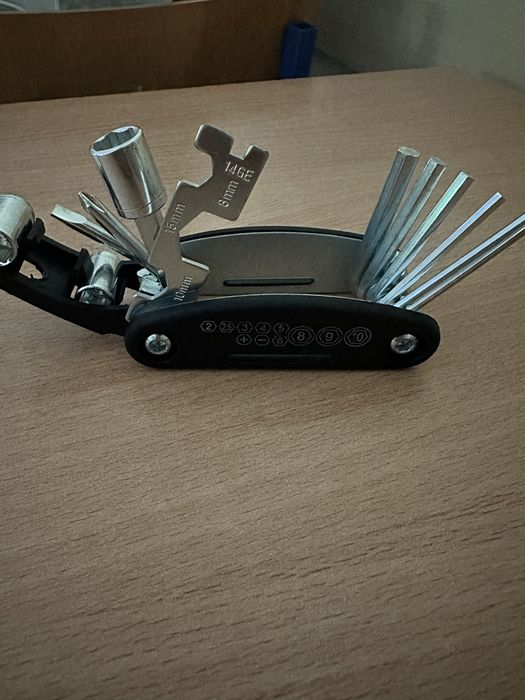 Składany Multitool Rowerowy Vergionic 16w1 Klucze Imbusy Nasadki