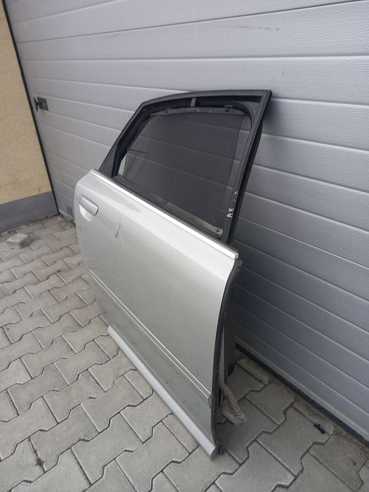 двері задні права Audi A8 D3 Ауді
