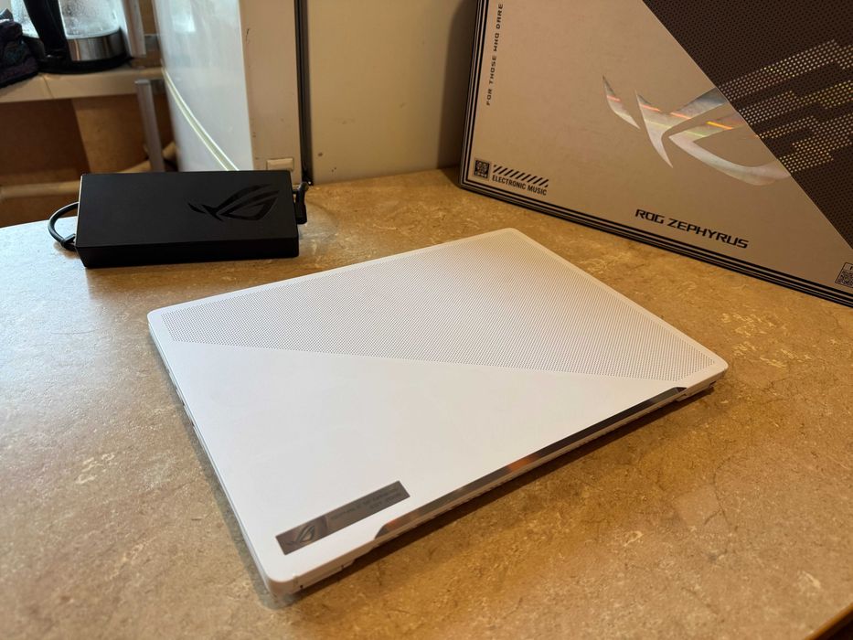 ASUS ROG Zephyrus G14 GeForce 4060