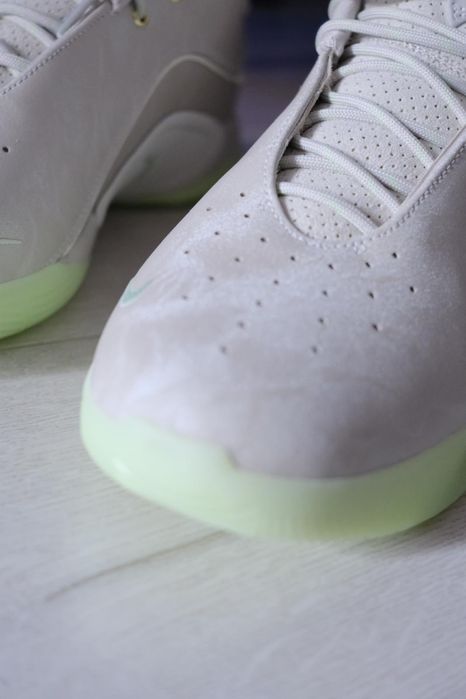 Buty Nike LeBron XXII Beżowe