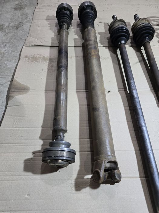 Карданный вал jeep grand cherokee WJ задний кардан 3.1