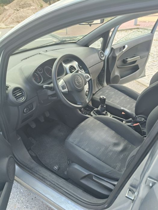 Opel Corsa 1200 negociável