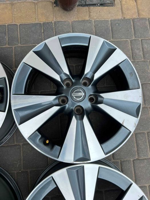 Felgi 17 5x114.3 Nissan Juke Qashqai X Trail Dacia Duster Renault Megane Kadjar ORYGINAŁ