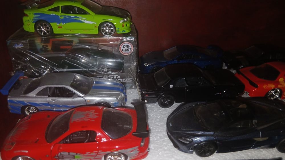 Colecao 30 Carro velocidade furiosa por  180 €