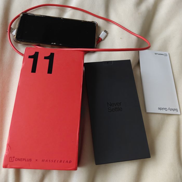 One Plus 11 5G, 16/256GB