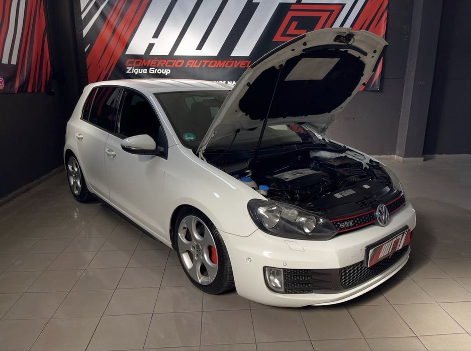VW Golf VI 2.0 TSI 211CV CX DSG
