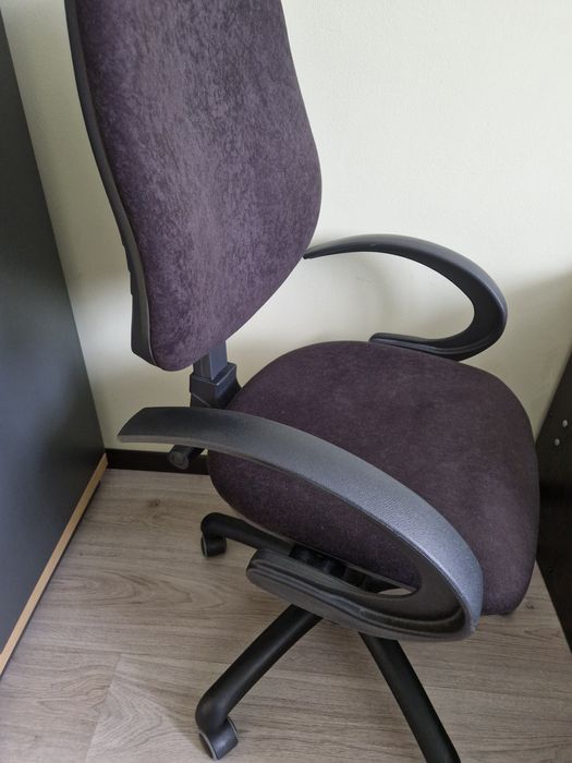 Крісло комп'юторне