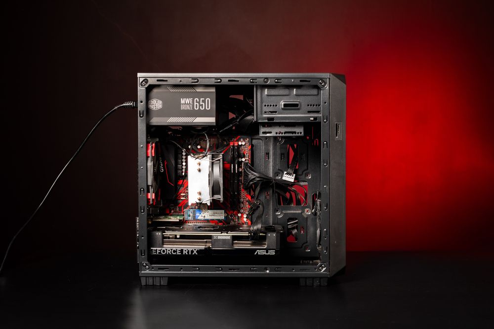 PC Torre Gaming Workstation RTX 4070 | Ryzen 9 | 32GB ram