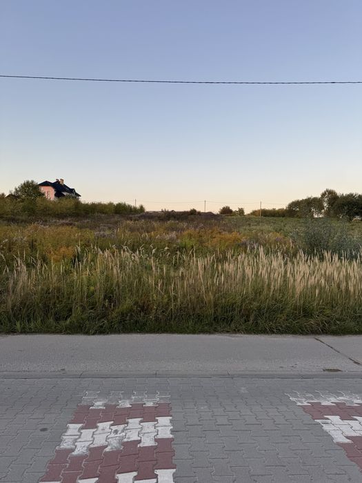 Земля Львів-Сокільники поруч Солонка ,Малечковичі