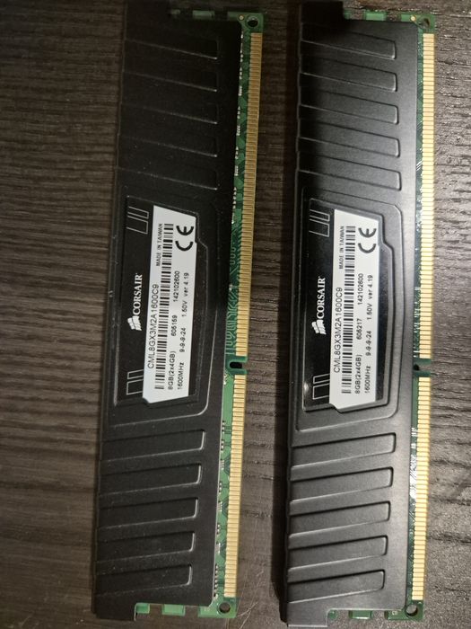 Corsair Vengeance LP 8 GB (2x4GB) CML8GX3M2A1600C9 DDR3-1600 PC3-12800