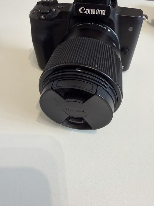 Aparat canon  eos m50