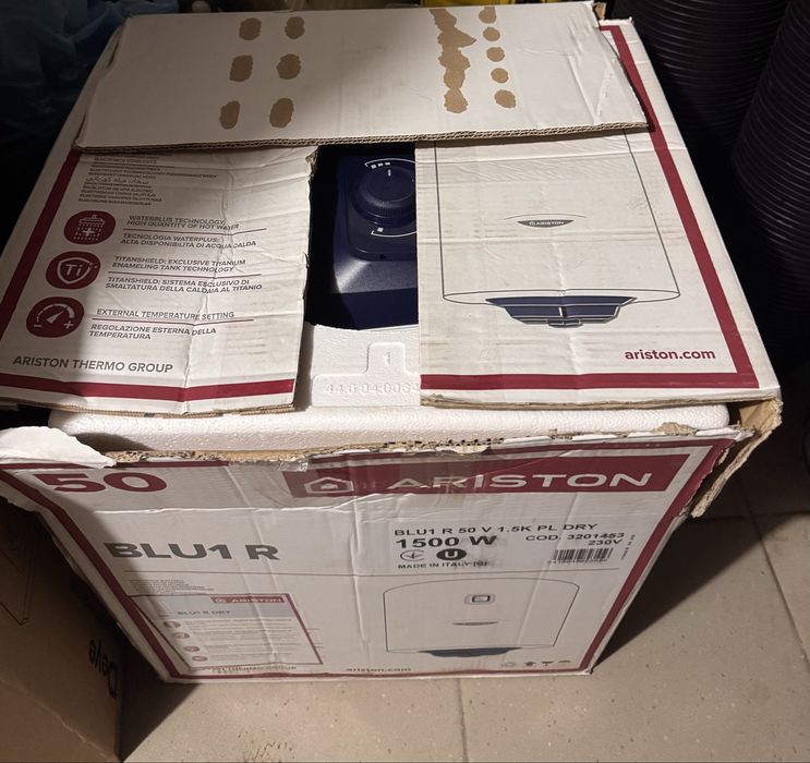 Продам бойлер,водонагрівач Ariston