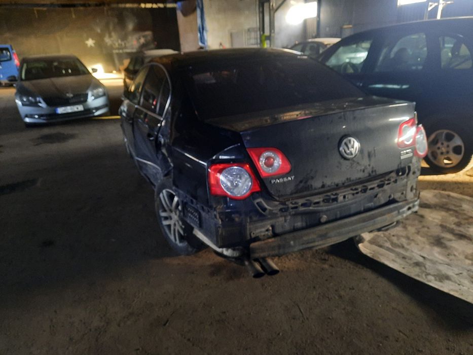 Volkswagen Passat B6 sedan lampa tyl