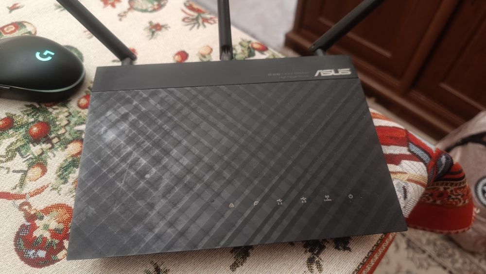 Роутер Asus RT-N18U