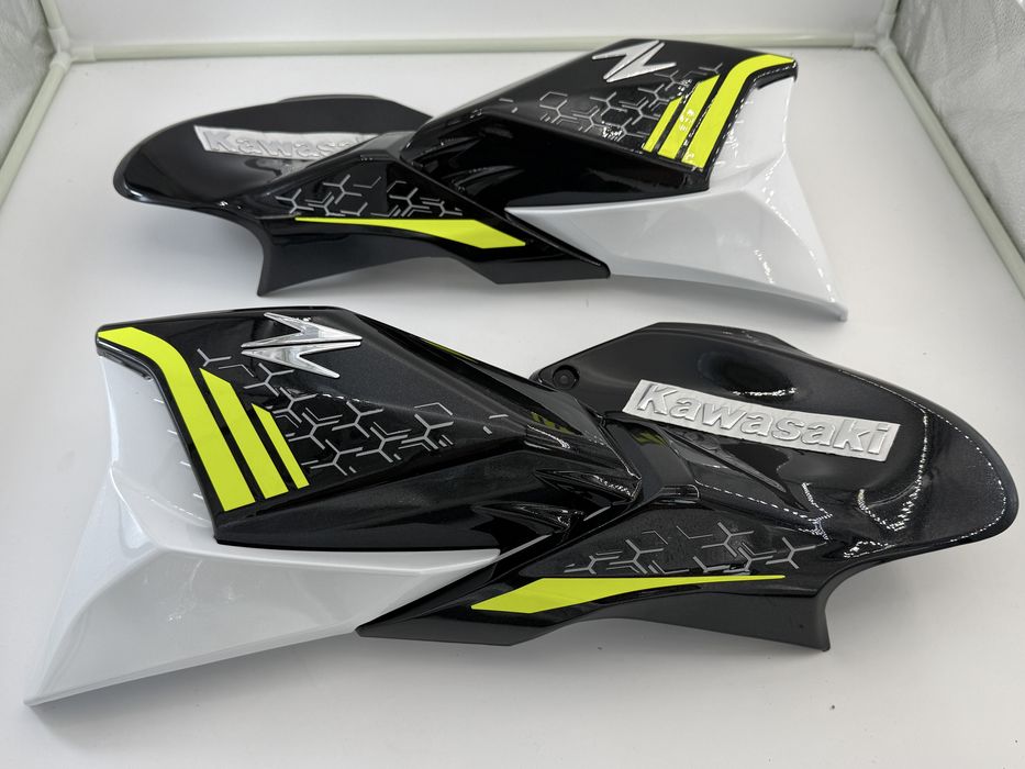 Kawasaki Z900 bok boczek owiewka Lewa