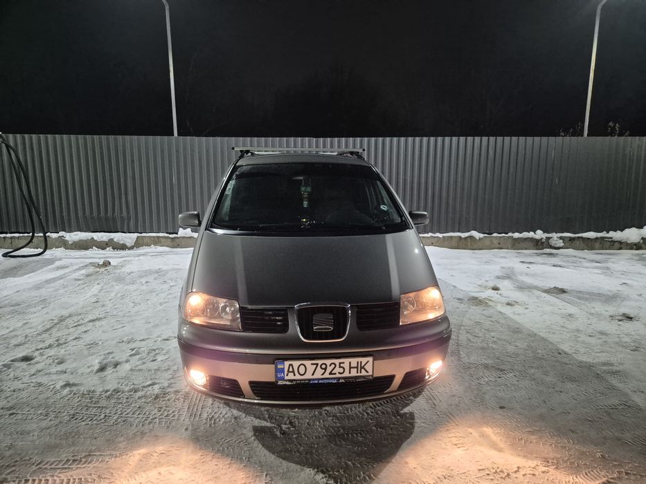 Продам Seat Alhambra