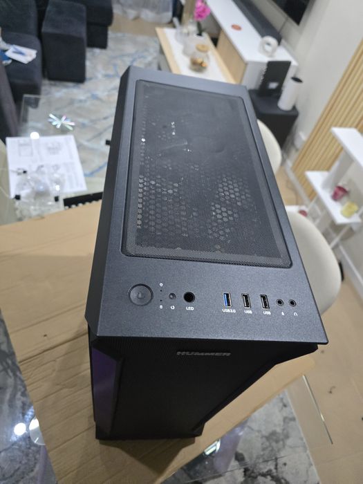 Spacious Humer Case449546943485061122