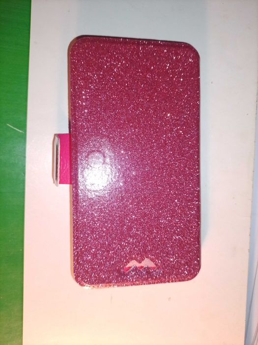 ПРодам чехол к мобильному телефону