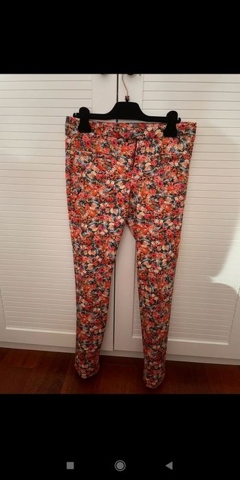 Spodnie rurki obcisłe w kwiatki kwiaty Zara s rozporki