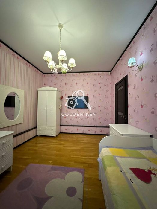 Продаж будинку по вул. В.Бизова ( Якіра )