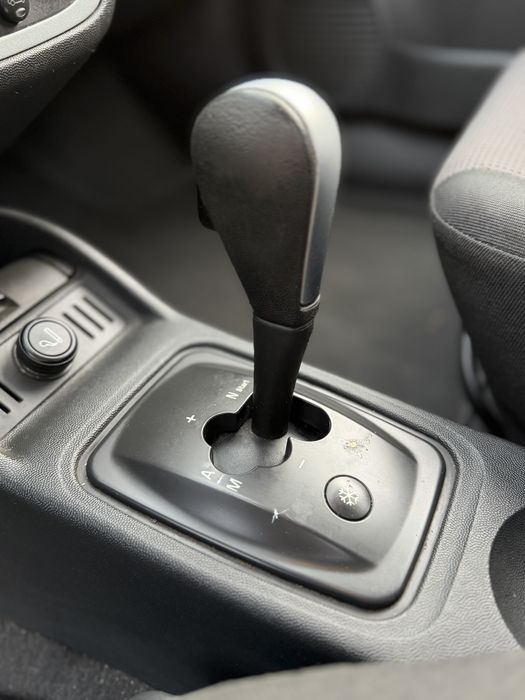 Opel Corsa 1.3 Cdti - Caixa Automática