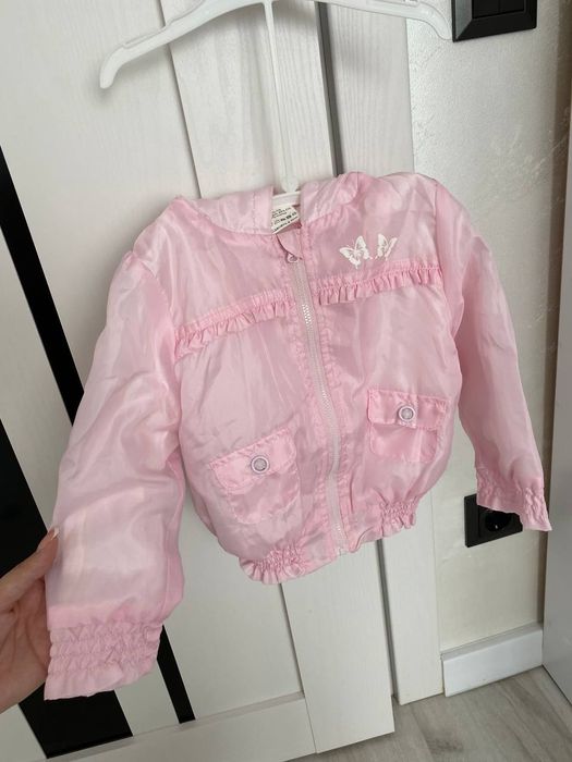 Вітровка для дівчинки