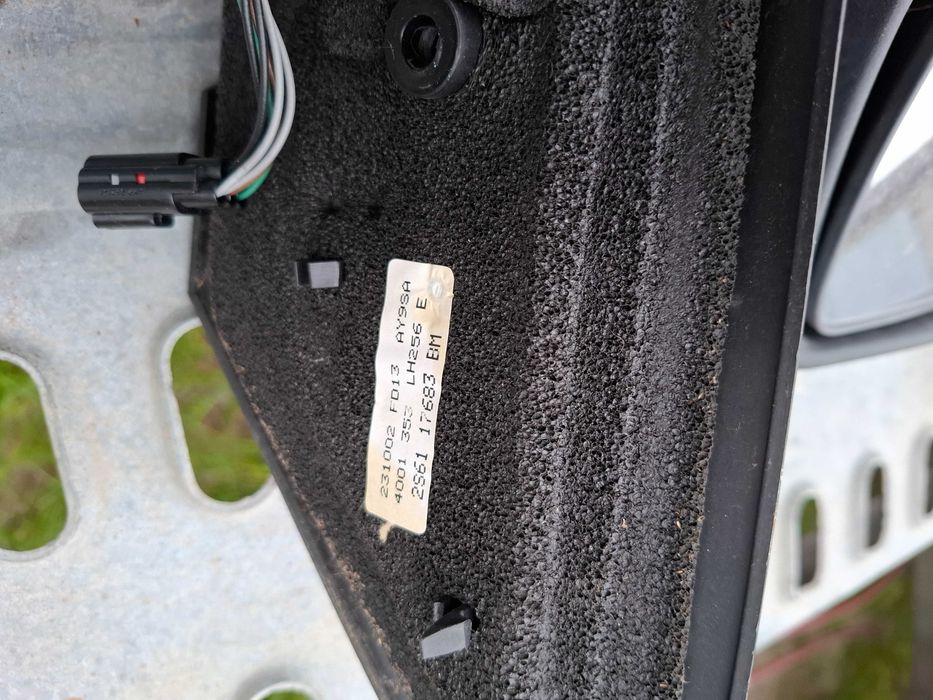 lusterko lewe lub prawe elektryczne ford fiesta mk5
