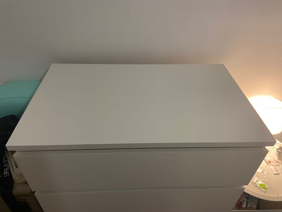 Vendo cômoda super nova