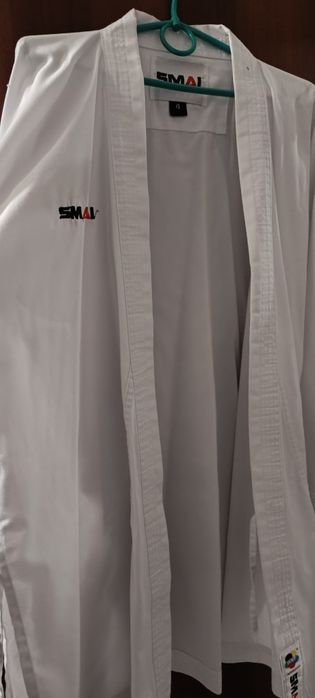 Продам кимоно+ пояс для карате