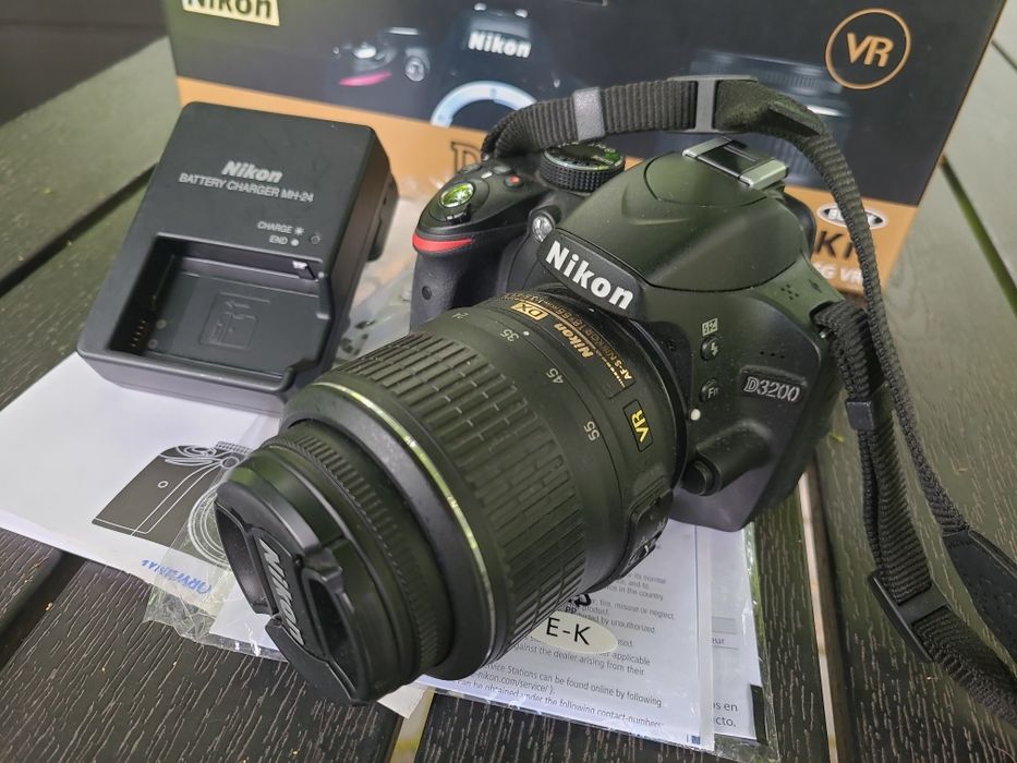 Nikon D3200 + Nikkor 18-55 VR - Idealny dla Pasjonatów Fotografii - przebieg 800zdjec