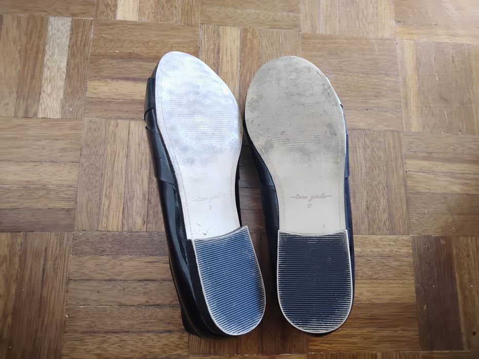 Sapatilhas de mulher usadas