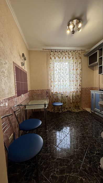 Продаж 2 кім. Квартири 11 мкрн. Лівий берег