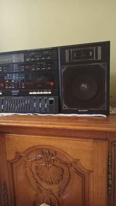 Продам магнитолу Sharp HK 9000 состояние рабочие.
