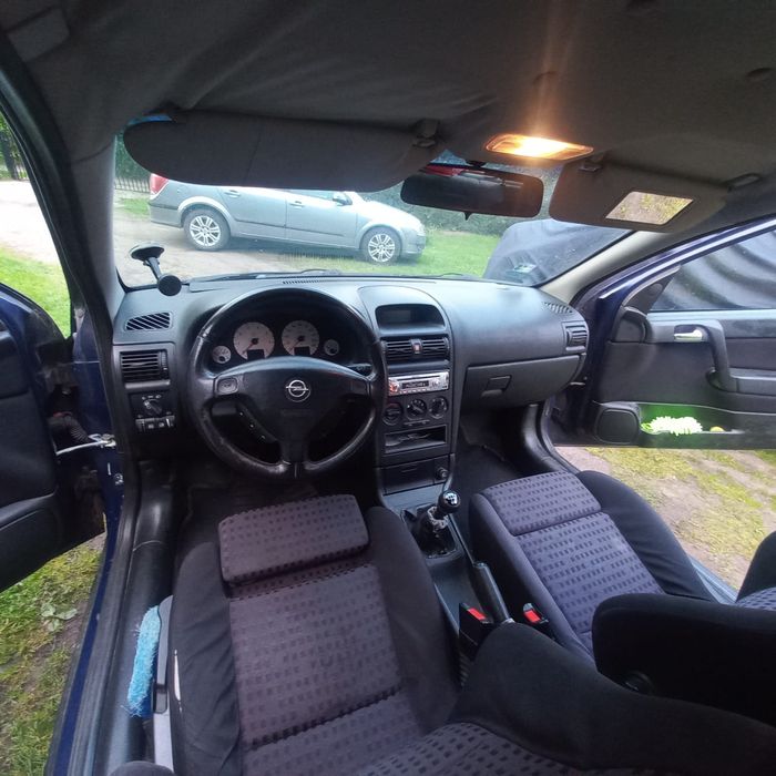 Opel Astra  G  1.6