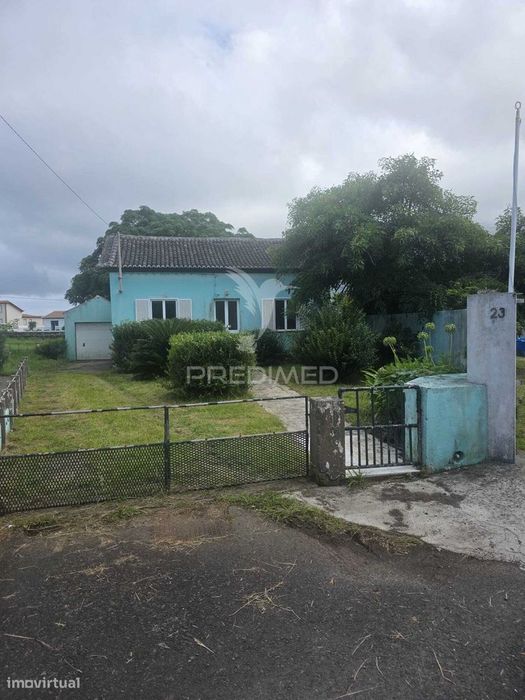 Moradia T3 com Excelente Potencial de Remodelação