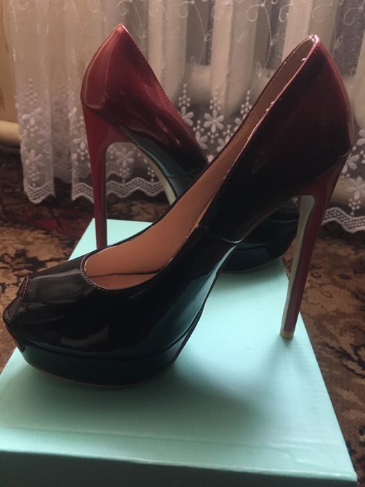 Туфли на шпильке