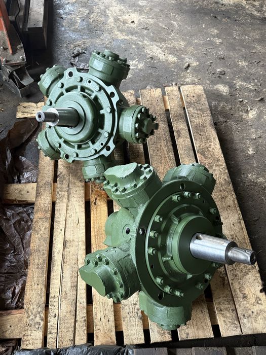 Гідромотори поворота 09.1500.000 (09.3100.000-01)