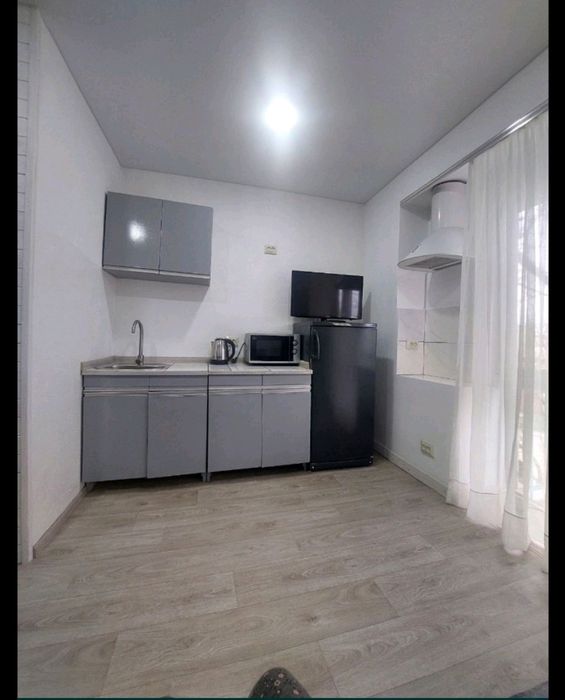 Продається однокімнатна квартира-студія.