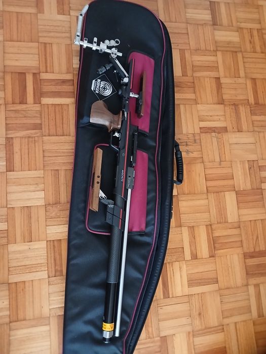 Carabina de ar comprimido  Anschultz 9015 FT 4.5