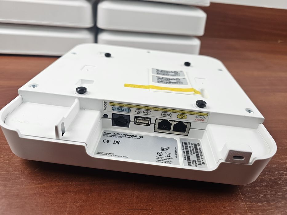 Точка доступу Cisco AIR-AP2802I-E-K9 + кріплення.